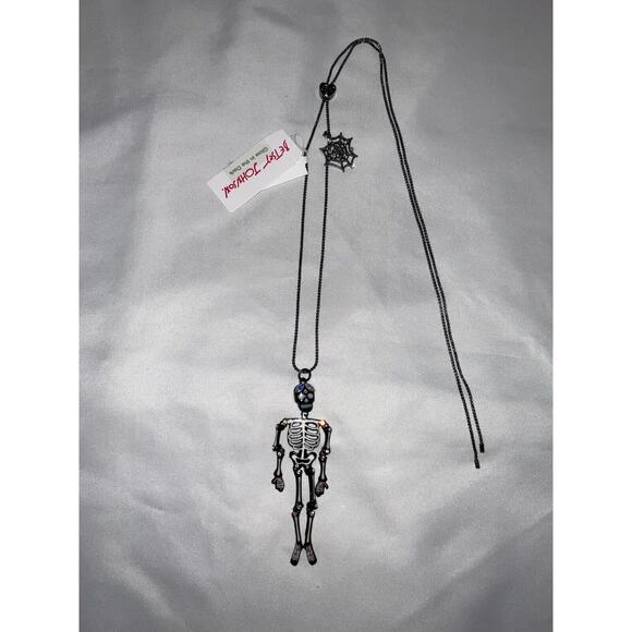 NWT BETSEY JOHNSON GLOW IN THE DARK HALLOWEEN SKELETON NECKLACE - Picture 13 of 14